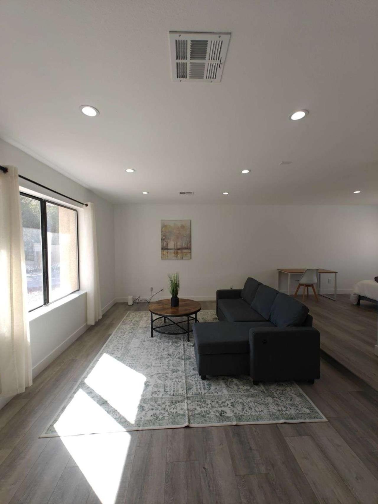The Strip Is Just Around The Corner! Newly Renovated Luxury Modern Minimalist Villa With Large Pool! Las Vegas Exterior foto